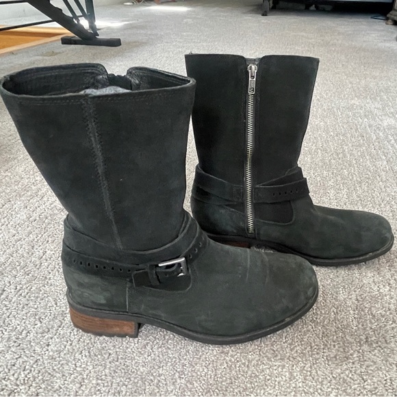 UGG Australia Combat/Biker Boots size US 10 - Picture 2 of 10